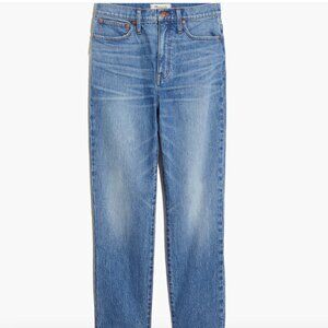 Classic Straight Jeans in Nearwood Wash